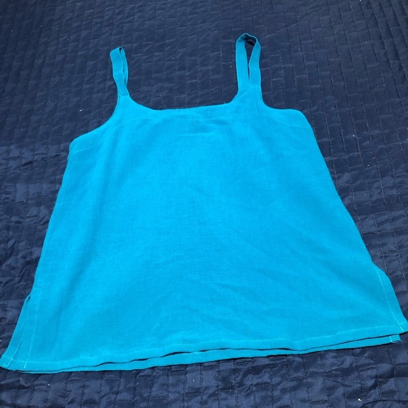 Mara’s Designs vibrant blue tank top- 19” pit to pit- excellent shape - Picture 4 of 8